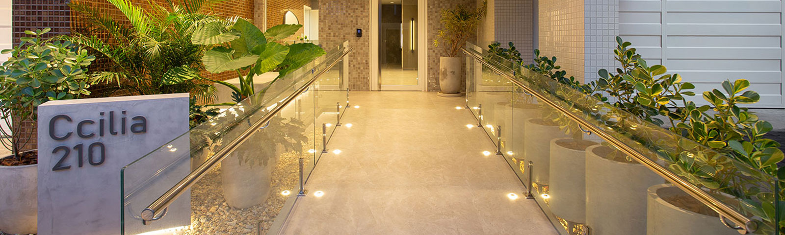 ccilia-210-banner-01